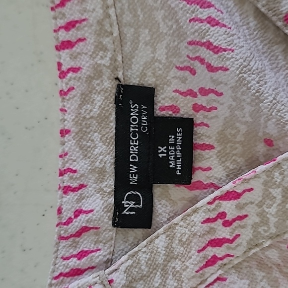 New Directions Pink, Khaki & Cream Asymmetrical Blouse size 1X - Picture 3 of 8